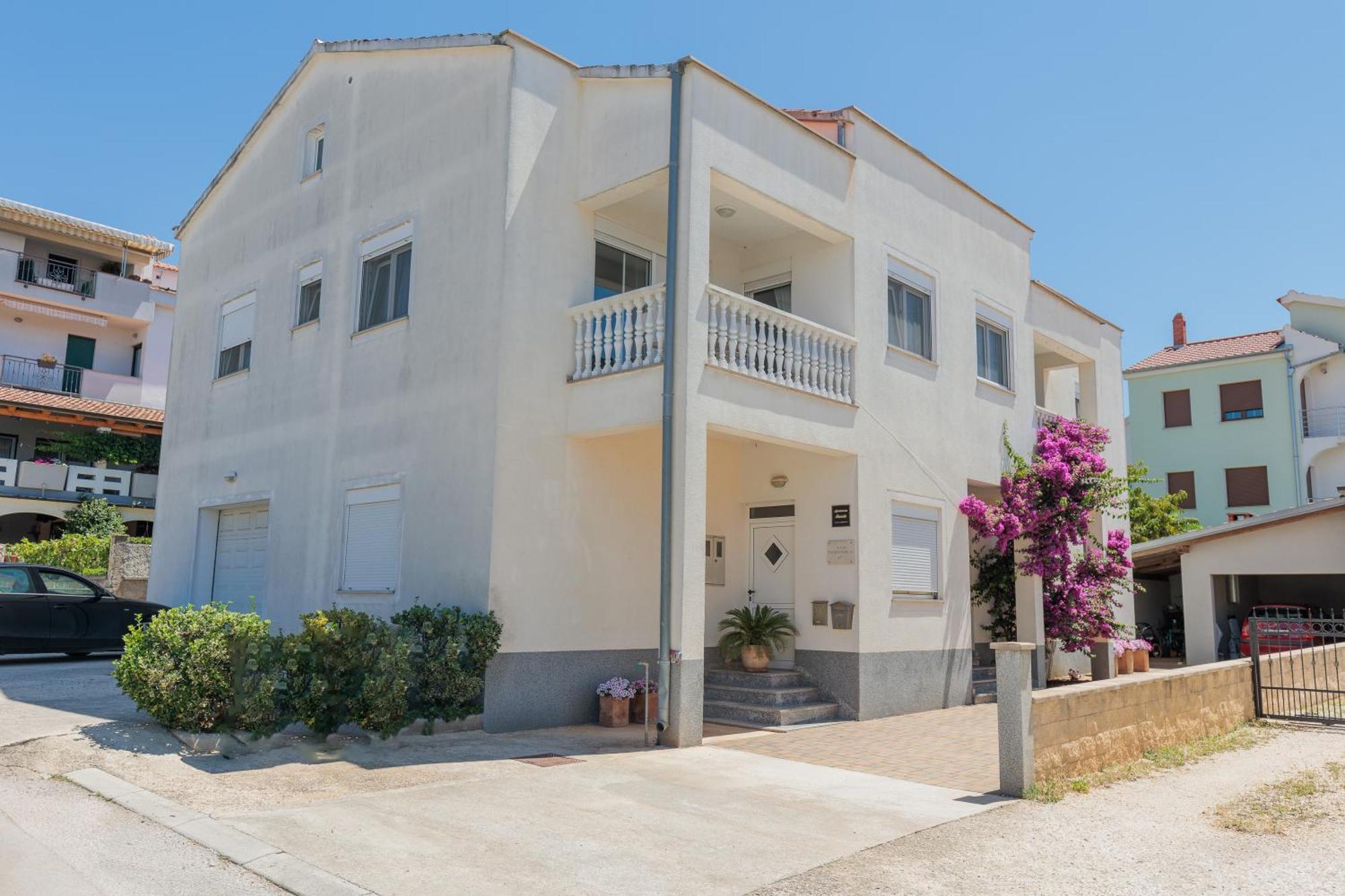 Rusula Apartment